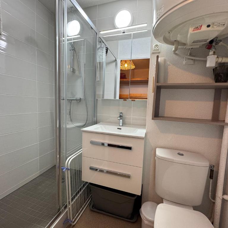 Appartement cozy proche pistes, balcon, parking - Appartement 1 Chambre - 9
