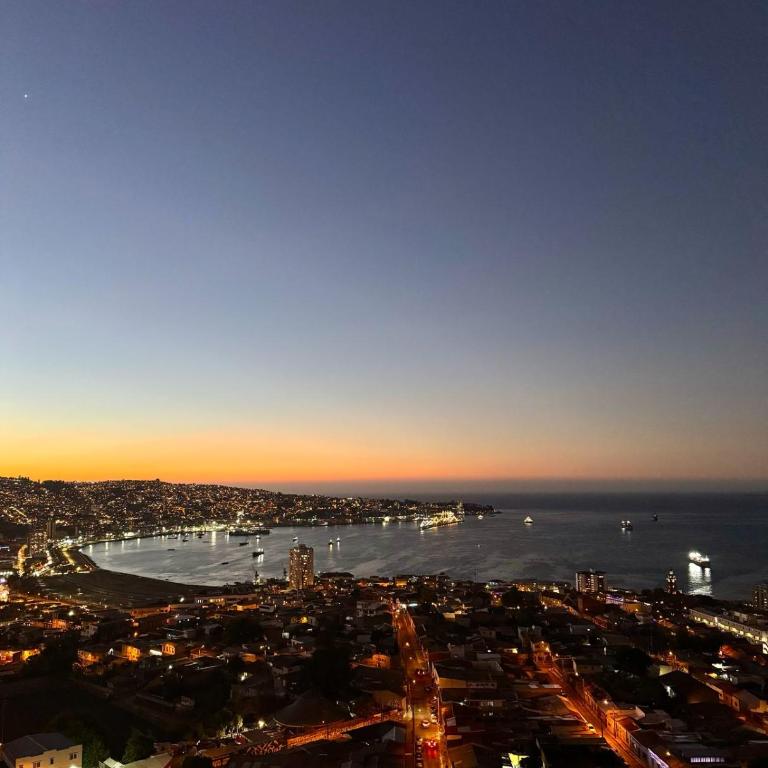 Maravillosa Vista Al Mar, Valparaiso - Two-Bedroom Apartment - 1