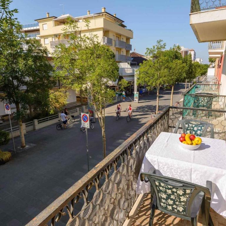 Apartment in Lignano Sabbiadoro 54972 - Apartment - 2