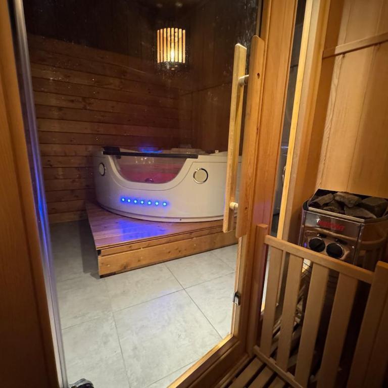 My Collioure La Parenthèse - Sauna, Spa and Beach - One-Bedroom Apartment - 6