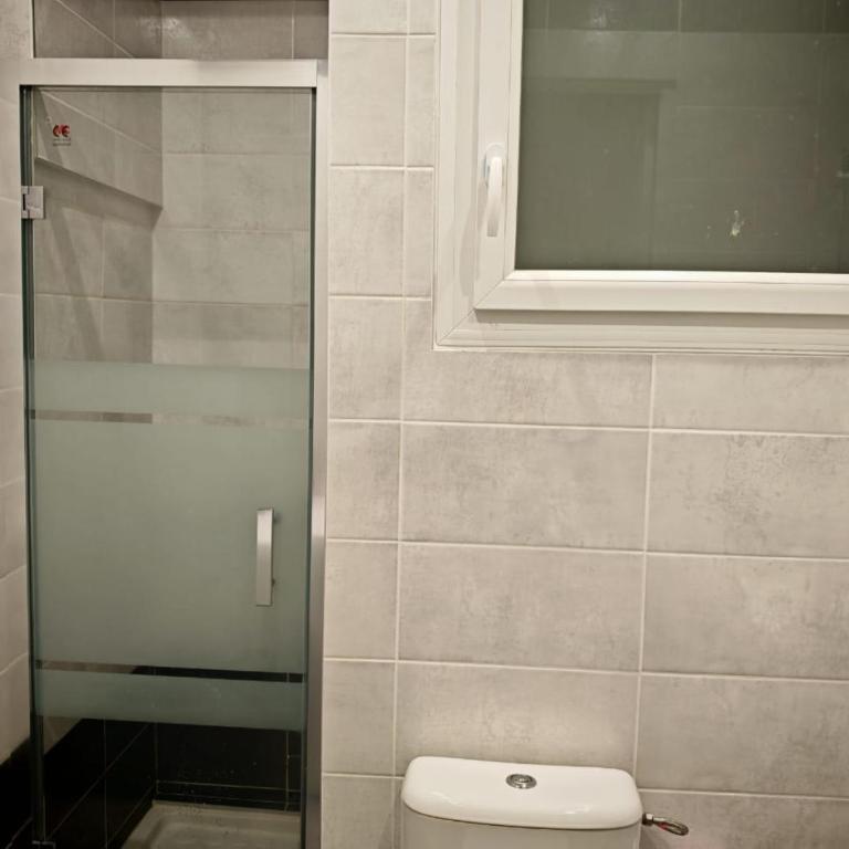 Hostel-Élisée-Perpignan - Chambre Double avec Salle de Bains Commune - 4