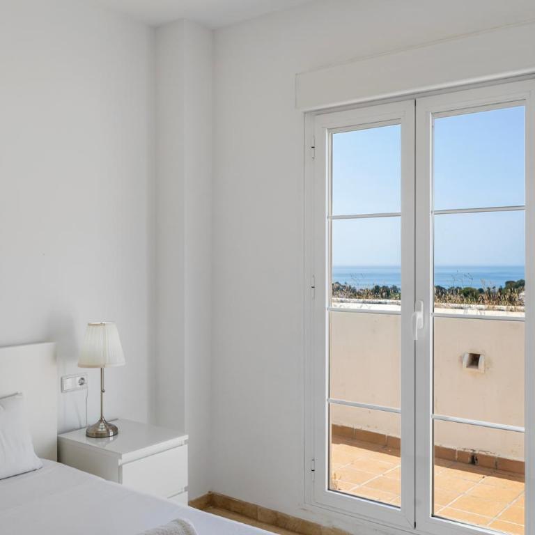 Seaview & Golf, 2 bedroom Apartment Benalmadena by Casa del Sol HR - Apartamento de 2 dormitorios - 13