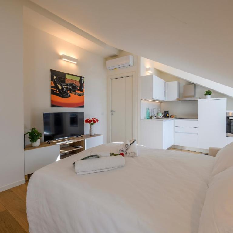 Novara, 6 - Attic with style - Appartamento con 1 Camera da Letto - 10