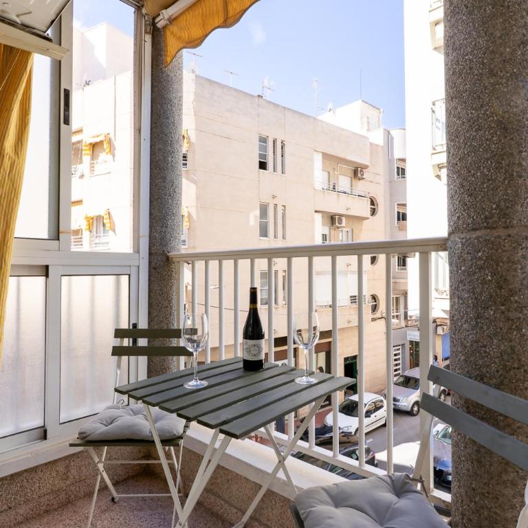 rentafive - Nuevo - Centro - A/C - Apartamento con balcón - 8