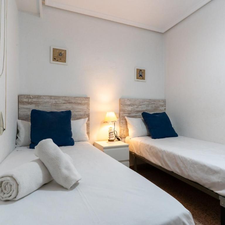rentafive - Nuevo - Centro - A/C - Apartamento con balcón - 16