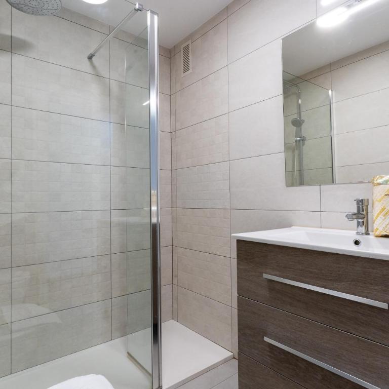 rentafive - Nuevo - Centro - A/C - Apartamento con balcón - 17