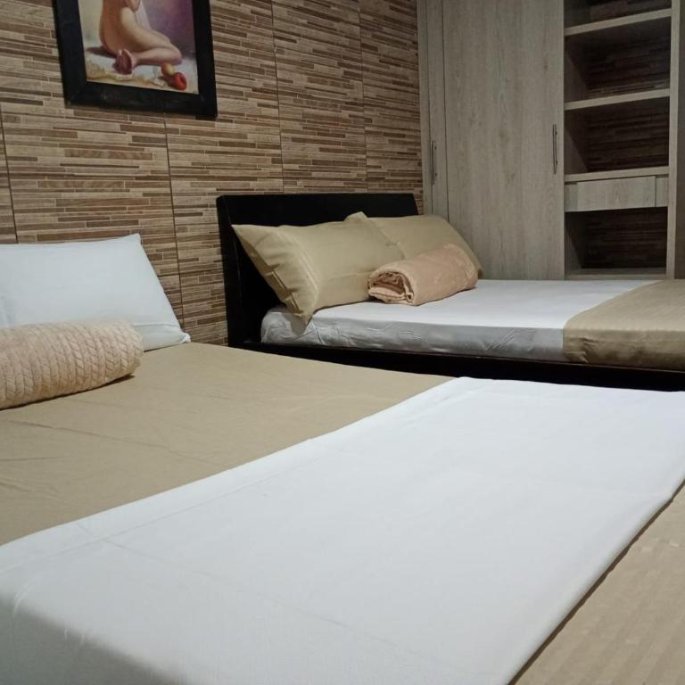 HotelIam Armenia - Encanto y descanso en el corazon del Quindio - Habitación Familiar Estándar - 14