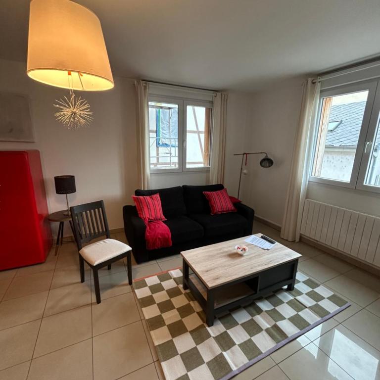 Appartement spacieux Neudorf, Strasbourg - Three-Bedroom Apartment - 2