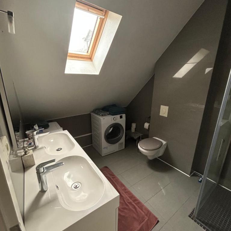 Appartement spacieux Neudorf, Strasbourg - Three-Bedroom Apartment - 10