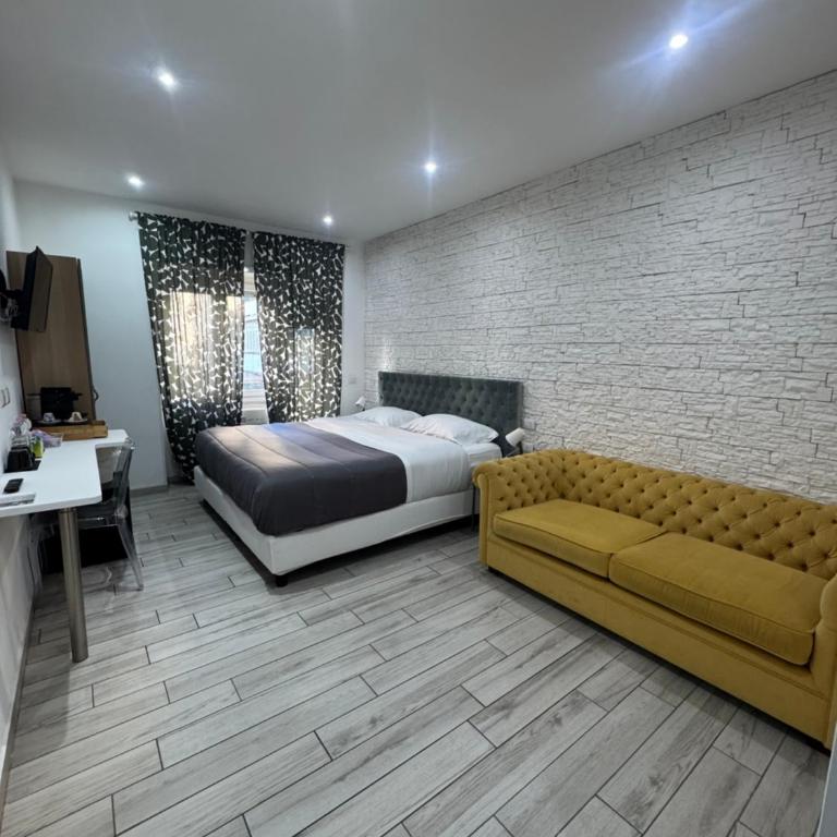 San Pietro Dreaming Rooms - Family Room with Private Bathroom - 1
