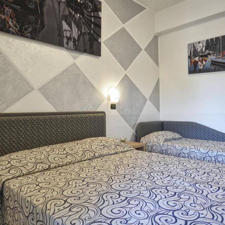 Hotel Riz - Triple Room with Balcony - 2