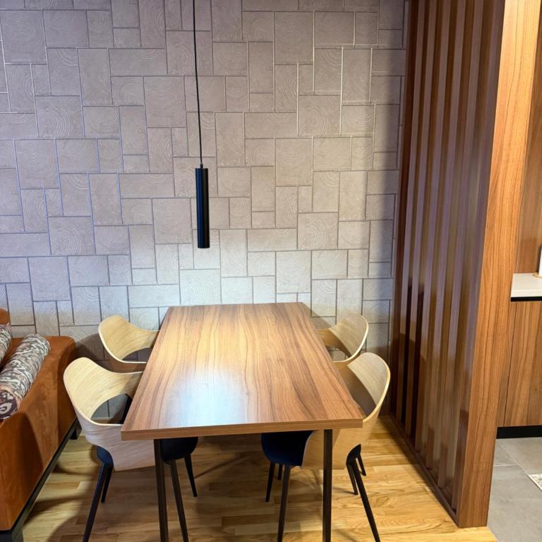 Apartman A 210 u sklopu hotela Vučko Jahorina private host - Two-Bedroom Apartment with Balcony - 7