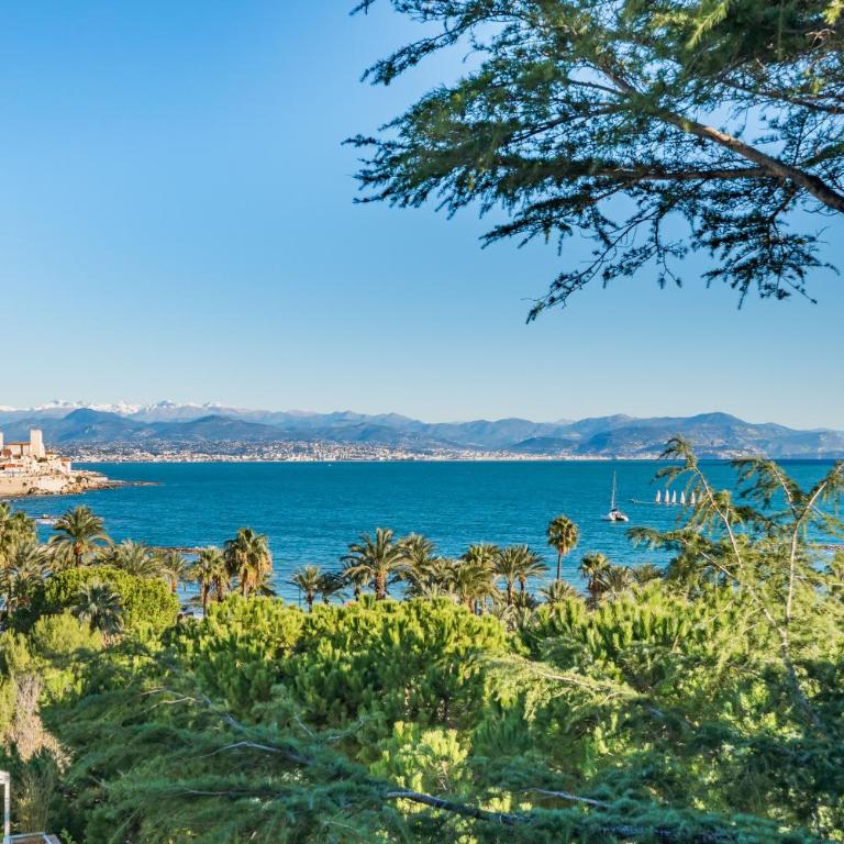3 pièces en dernier étage - Vue mer et montagnes - Résidence de standing - Two-Bedroom Apartment - 17