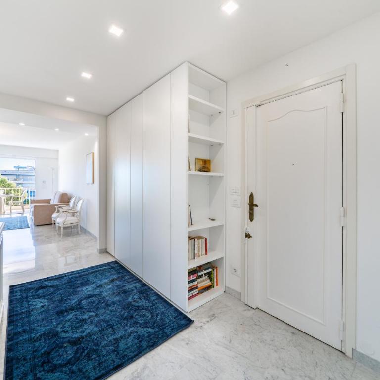 3 pièces en dernier étage - Vue mer et montagnes - Résidence de standing - Two-Bedroom Apartment - 26