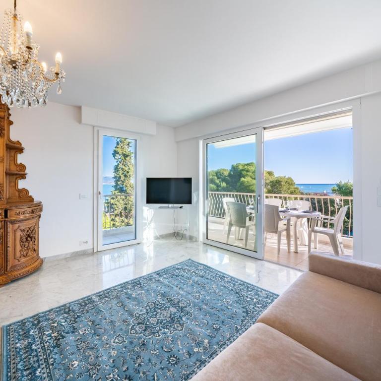 3 pièces en dernier étage - Vue mer et montagnes - Résidence de standing - Two-Bedroom Apartment - 12