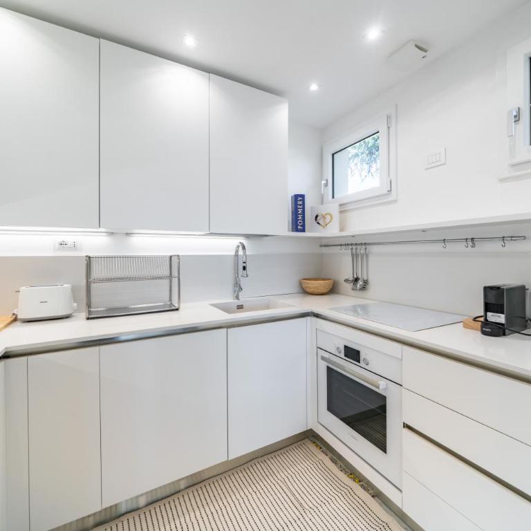 3 pièces en dernier étage - Vue mer et montagnes - Résidence de standing - Two-Bedroom Apartment - 24