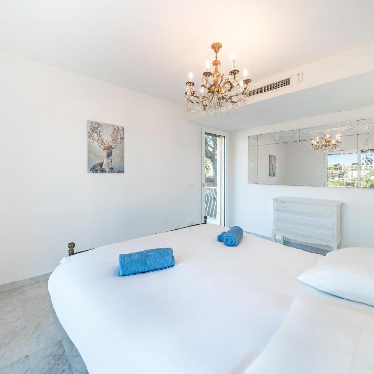 3 pièces en dernier étage - Vue mer et montagnes - Résidence de standing - Two-Bedroom Apartment - 31