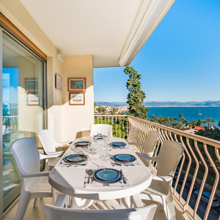 3 pièces en dernier étage - Vue mer et montagnes - Résidence de standing - Two-Bedroom Apartment - 37