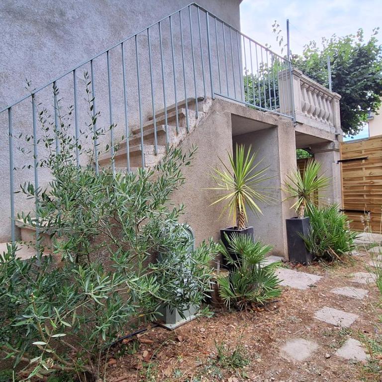 Maison de Vignes en plein coeur de Millau - Maison 1 Chambre - 15
