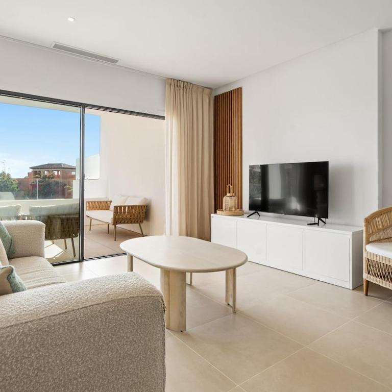 Modern Apartment with Terrace & Pools Next to Golf - Apartamento de 2 dormitorios con terraza - 8