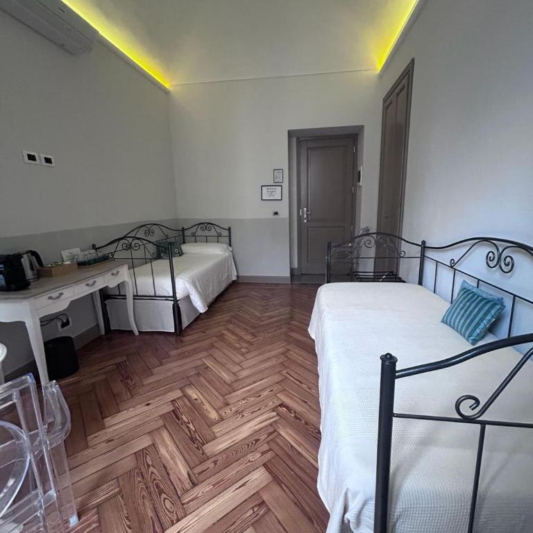 XX SETTEMBRE Urban Relais - Quadruple Room with Private Bathroom - 20