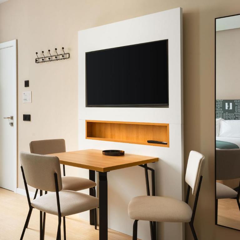 Limehome Alicante Avinguda de Jijona - Studio with Sofa Bed - 7
