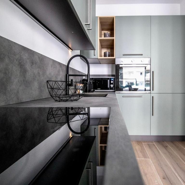 Incanto Nel Borgo Luxury Apartment with Terrace & Parking - Two-Bedroom Apartment - 5