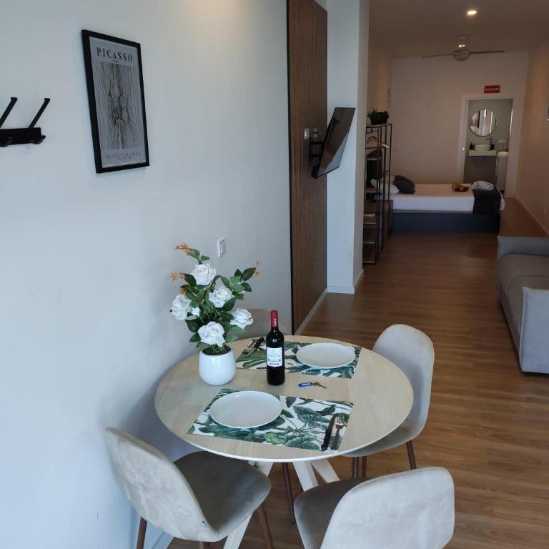Caballito de Mar - Modern Apt - Near Bioparc by Río Turia Apartments - One-Bedroom Apartment - 2