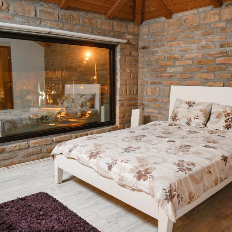 Garden Boutique Hotel Belgrade - free breakfast & parking - Suite - 1