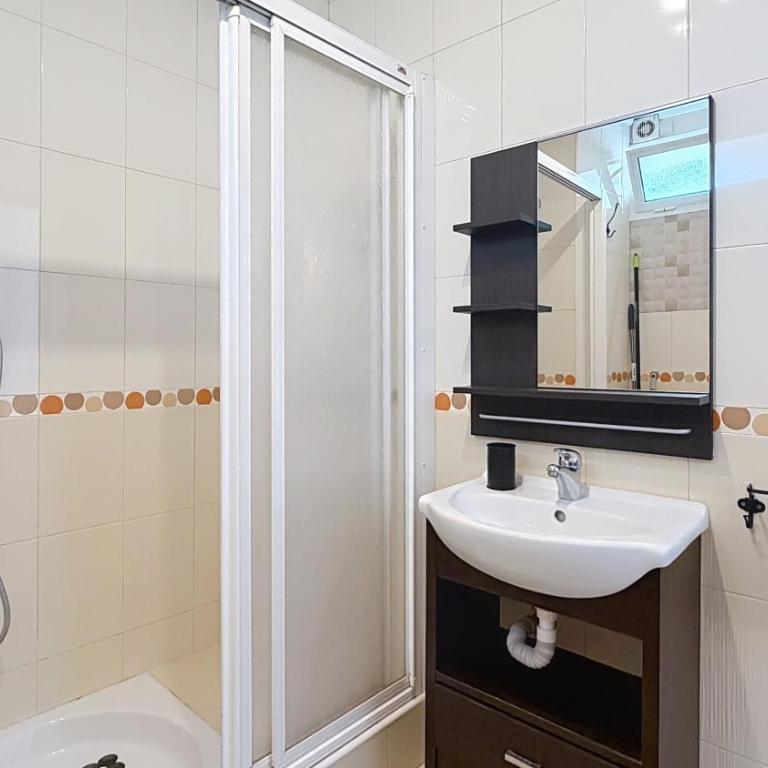 Beach & Pool Apartment by South Costa - Nerja - Apartamento de 1 dormitorio - 7