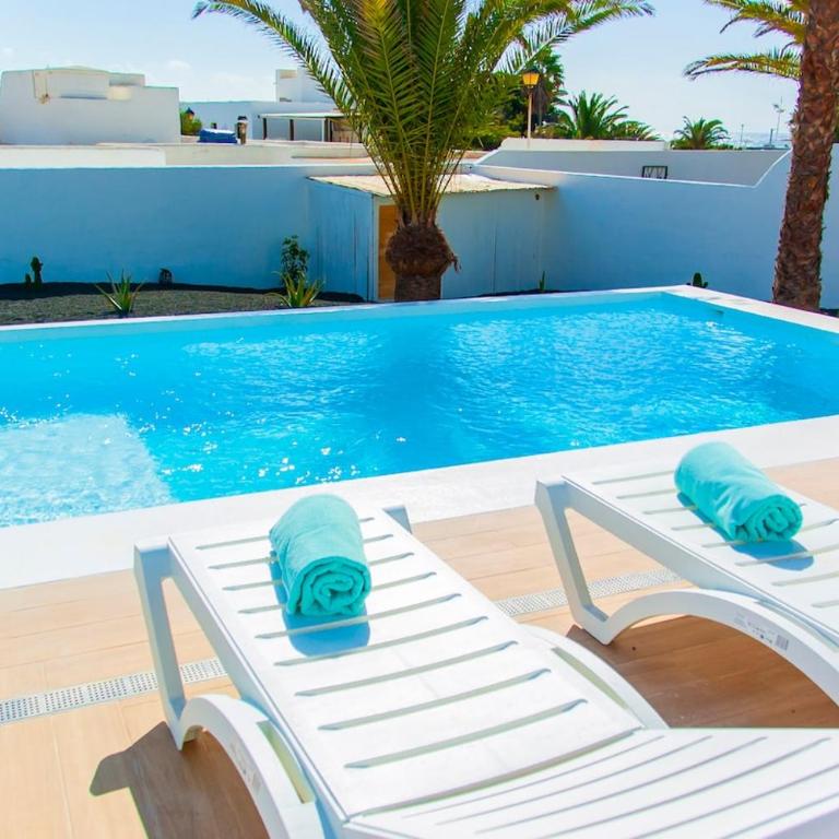Villa Araluce - Three-Bedroom Villa - 37