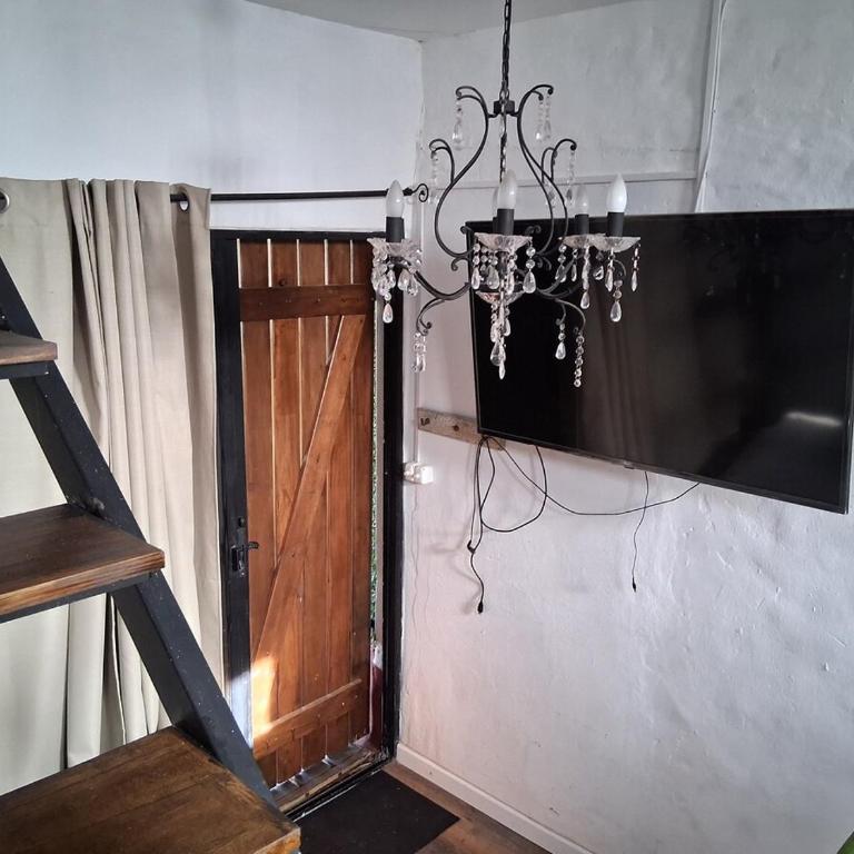 A una cuadra Playa Mansa casa independiente - One-Bedroom House - 24
