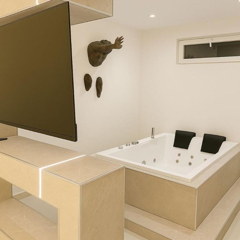 Suite Oléa & Private Jacuzzi - One-Bedroom Apartment - 4