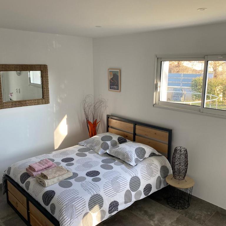 Studio au calme avec terrasse et parking privé - Appartement 1 Chambre - 1