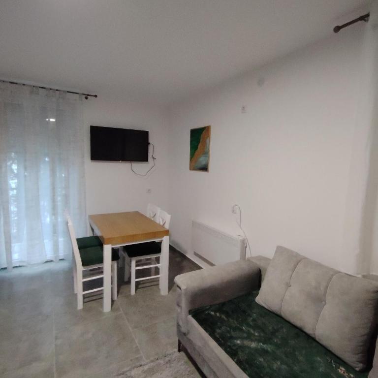 Everblue Chalet Kopaonik - Studio Apartment with Balcony - 14