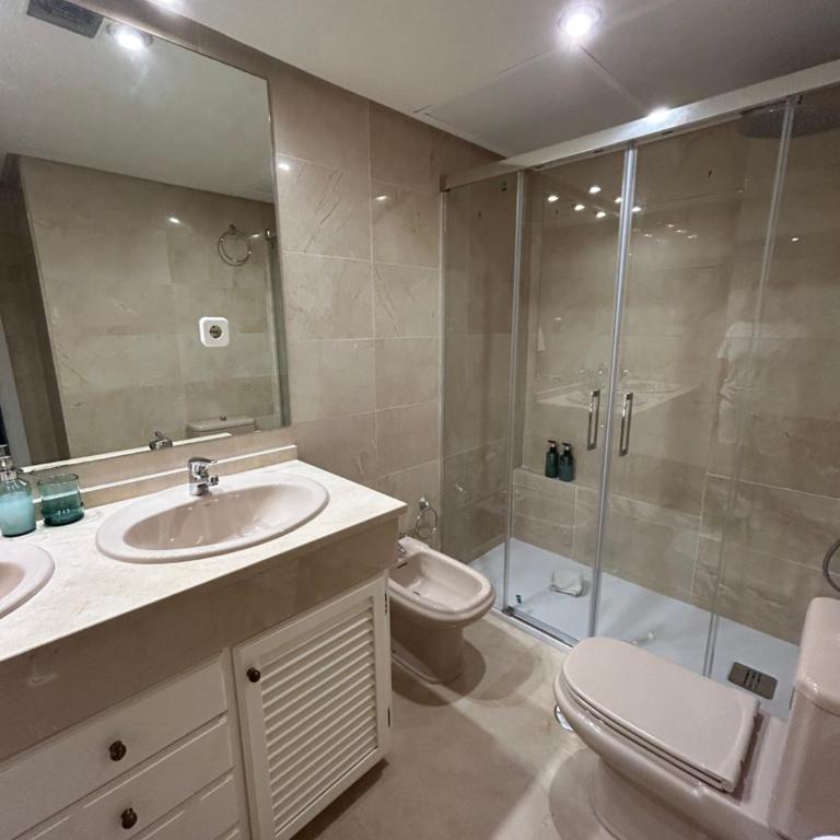 Holidays & Home Beachfront Neptuno I, Sea Views,Pool,Garden, Elviria - Superior Apartment - 11
