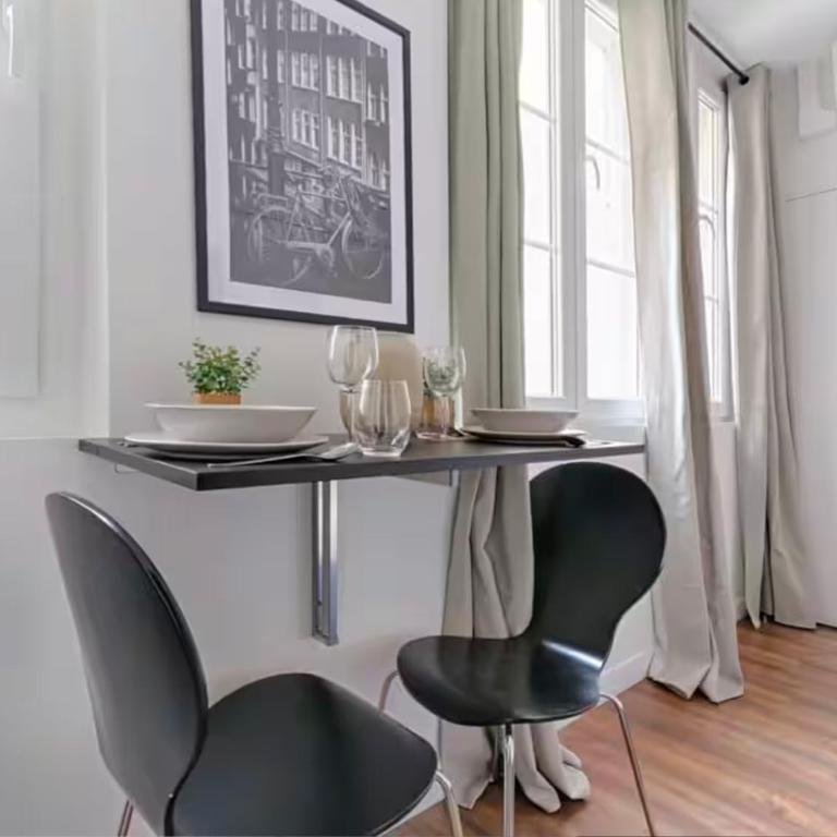 UrbanFlat 207 - Beautiful Studio in the center of Paris - Studio - 13