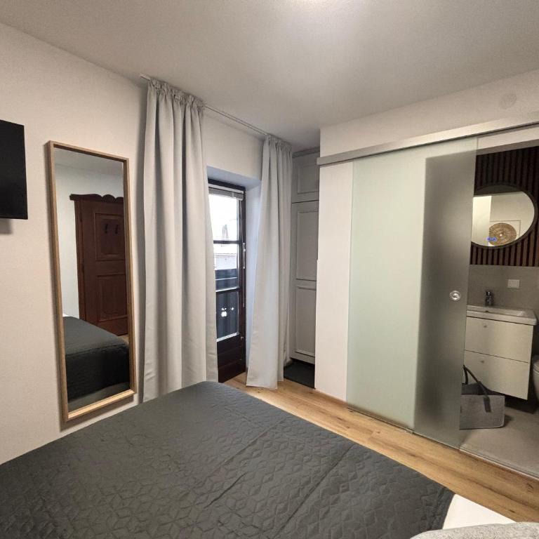 Pension Stöllinger mit Traumausblick - Chambre Simple avec Balcon - 8