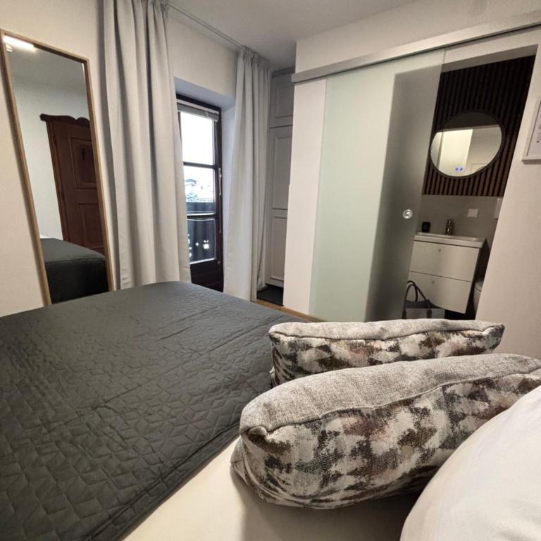 Pension Stöllinger mit Traumausblick - Chambre Simple avec Balcon - 10
