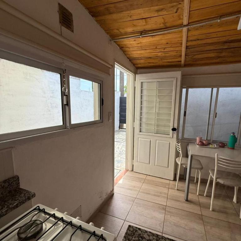 Departamentito Cabral - Apartamento de 1 dormitorio - 3