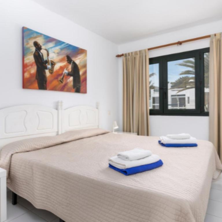 Apartamentos LIVVO Erika - Apartamento de 2 dormitorios con vistas al mar - 1