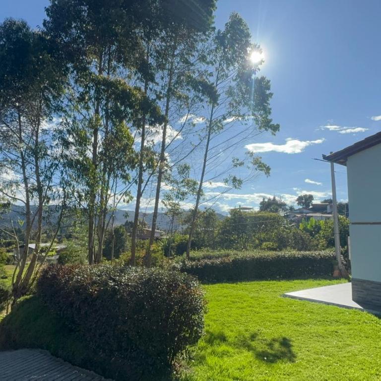Cabaña descanso - Three-Bedroom Home - 1
