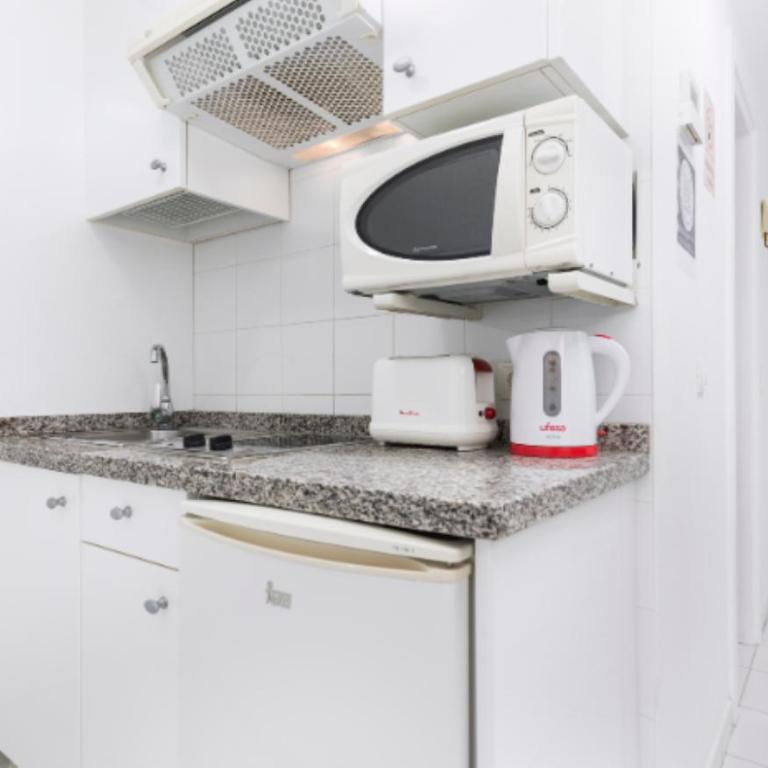 Apartamentos LIVVO Erika - Apartamento de 1 dormitorio con vistas al jardín - 4