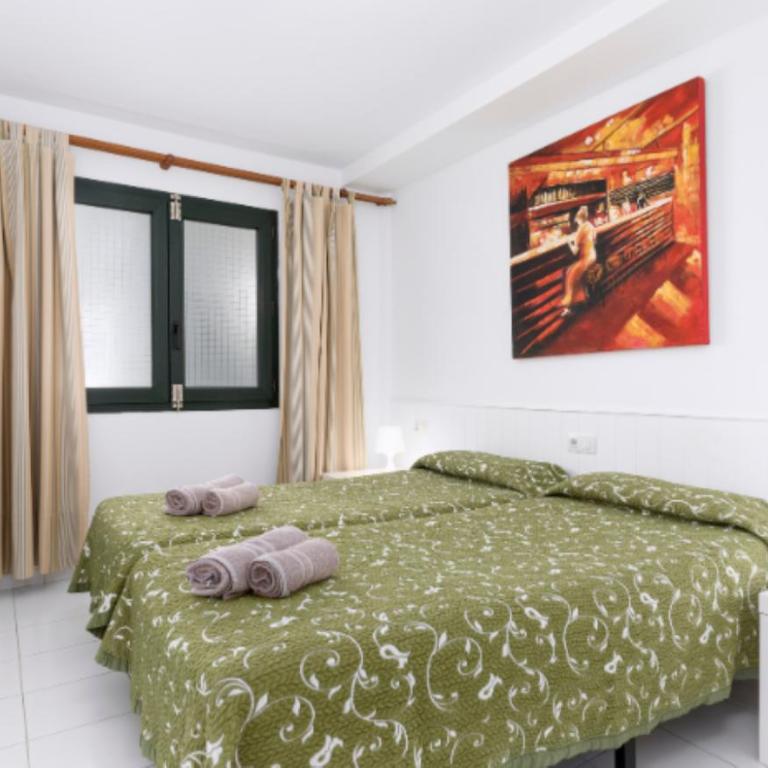 Apartamentos LIVVO Erika - Apartamento de 1 dormitorio con vistas al jardín - 2