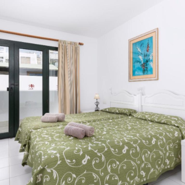 Apartamentos LIVVO Erika - Apartamento de 1 dormitorio con vistas al mar - 2
