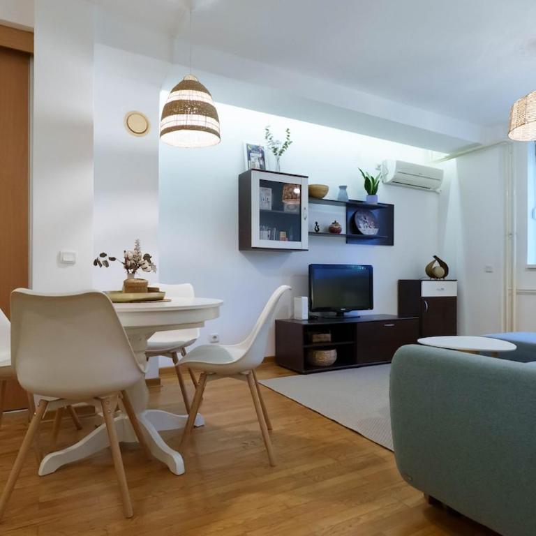 Belgrade Oasis - One-Bedroom Apartment - 5