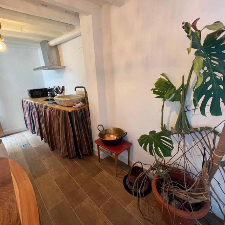 Cosy House, Sunny Terrace, Amazing Views & Outdoor Bathtub! - One-Bedroom House - 18