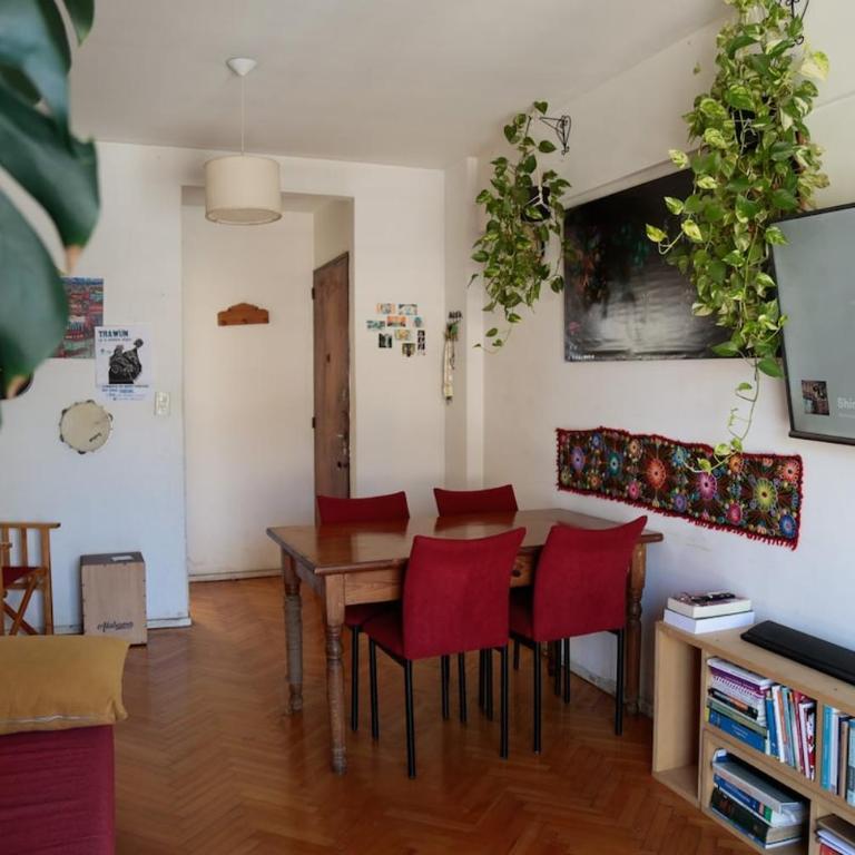 Full apartment with balcony, central location - Apartamento de 2 dormitorios - 14