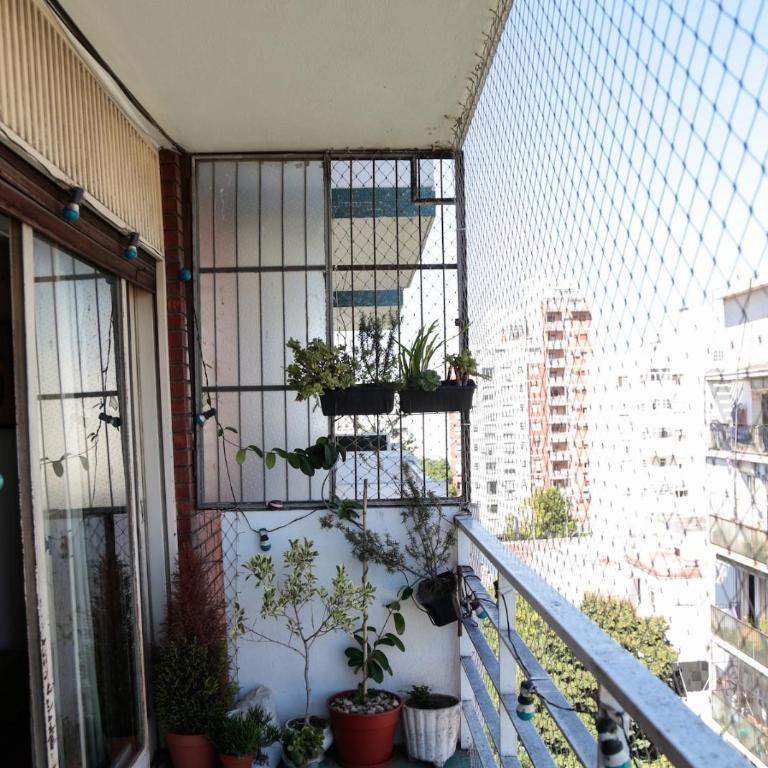 Full apartment with balcony, central location - Apartamento de 2 dormitorios - 15