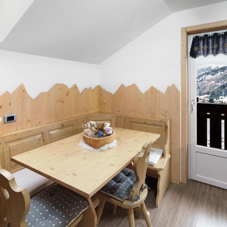Appartamento Primavera 3 - Appartamento Deluxe con 2 Camere da Letto e Vista Giardino - 1